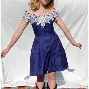 NEW Jessica McClintock Womens Brocade Y2K Mini Dress S Deadstock Regency Crochet
